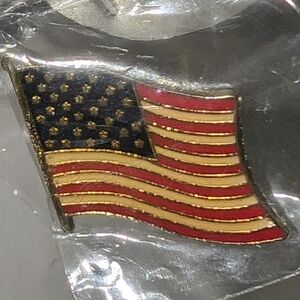 Vintage American Flag Pin